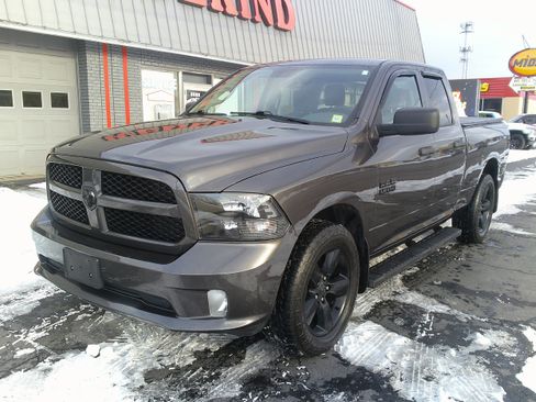 Used 2019 RAM 1500 Express w/ Express Value Package image 12