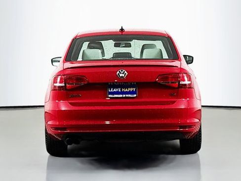 Used 2015 Volkswagen Jetta Sport image 6