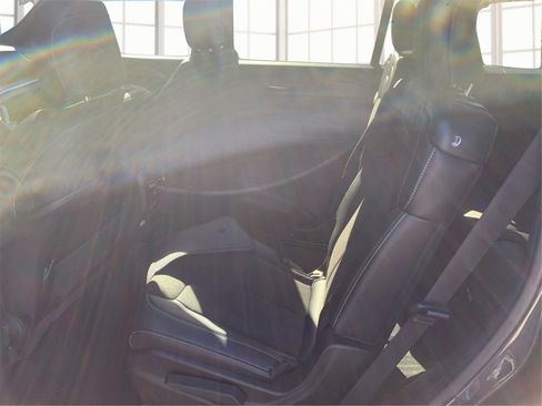 Used 2025 Jeep Grand Cherokee L Altitude image 10