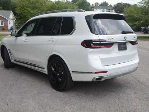 Used 2025 BMW X7 xDrive40i w/ Premium Package AWD/4WD image 20