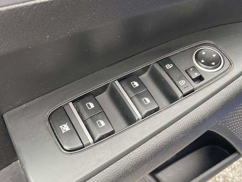 Used 2023 Kia Forte LXS FWD image 17