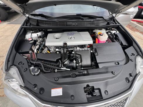 Used 2015 Lexus CT 200h w/ F Sport w/Nuluxe Interior FWD image 31