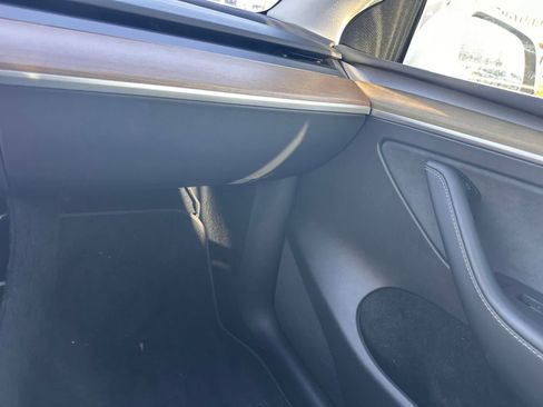 Used 2023 Tesla Model Y Long Range AWD/4WD image 19