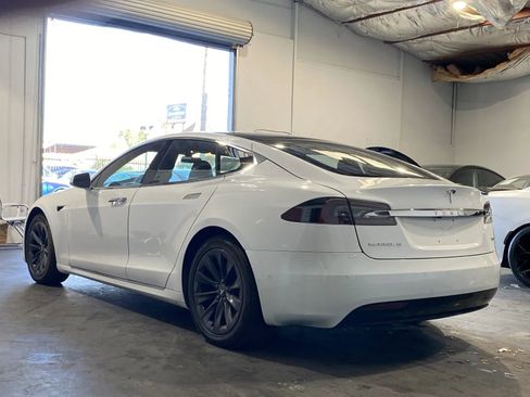 Used 2018 Tesla Model S 75D image 2
