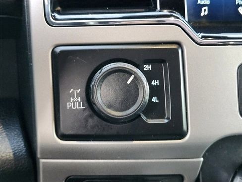 Certified 2022 Ford F250 Lariat w/ Chrome Package image 25