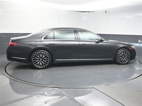 Used 2023 Mercedes-Benz S 500 S 500 image 9