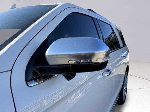 Used 2024 Ford Expedition Platinum image 14