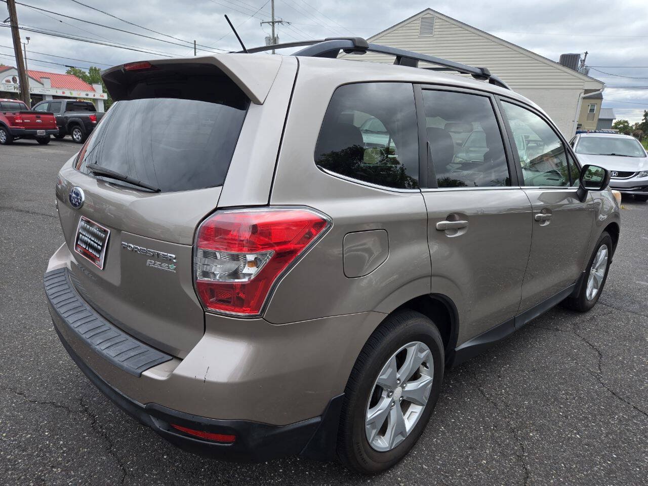 Used 2014 Subaru Forester 2.5i Limited AWD/4WD image 6