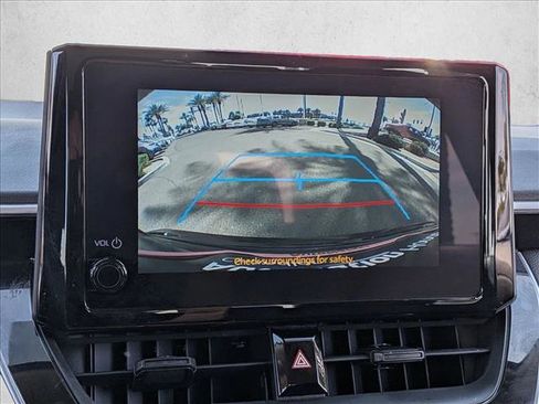 Used 2024 Toyota Corolla LE FWD image 18