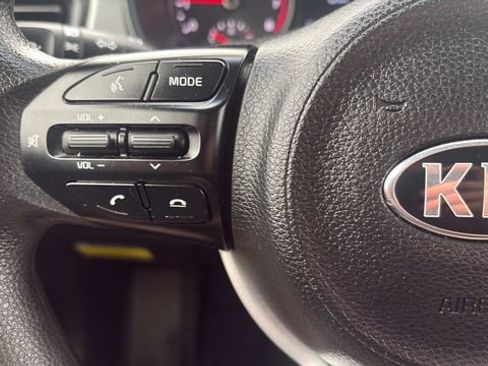 Used 2020 Kia Rio S image 43