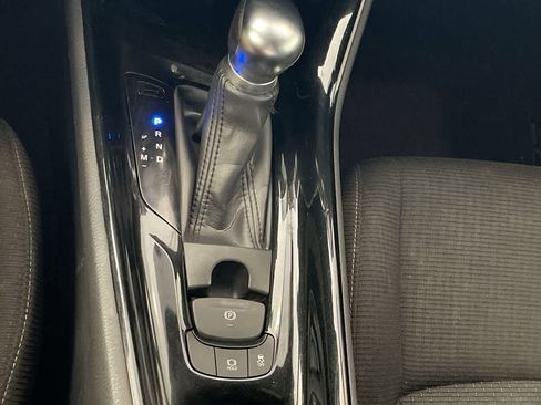 Used 2019 Toyota C-HR XLE FWD image 20