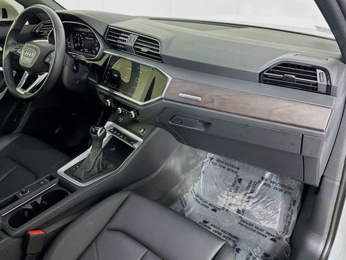 Certified 2024 Audi Q3 2.0T Premium w/ Convenience Package image 27