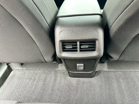 Used 2022 Chevrolet Equinox LT image 11