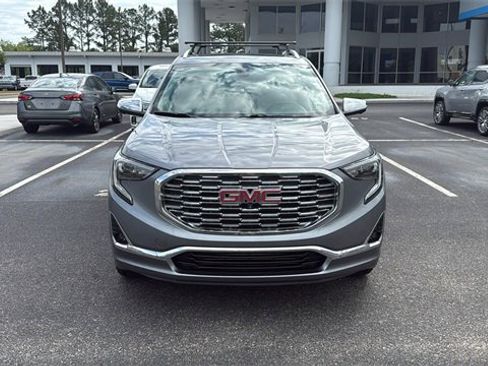 Used 2020 GMC Terrain Denali w/ Denali Premium Package image 2