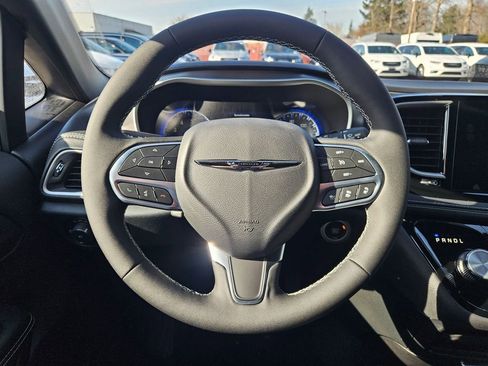 New 2026 Chrysler Pacifica Select image 23