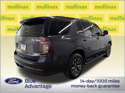 Used 2022 Chevrolet Tahoe Z71 w/ Luxury Package image 3