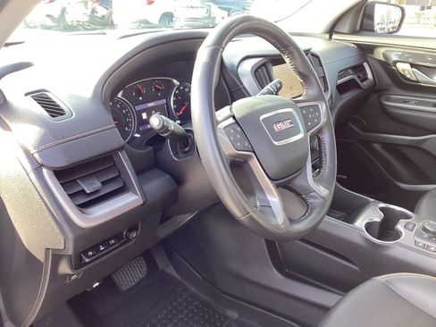 Used 2022 GMC Terrain AT4 w/ Infotainment Package II image 12