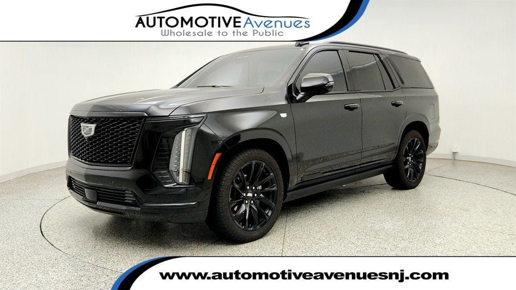 Used 2025 Cadillac Escalade Sport Platinum w/ LPO, ONYX Package AWD/4WD image 1