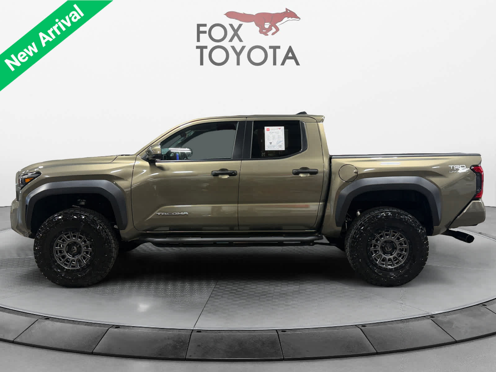 Used 2024 Toyota Tacoma TRD Off-Road AWD/4WD image 3
