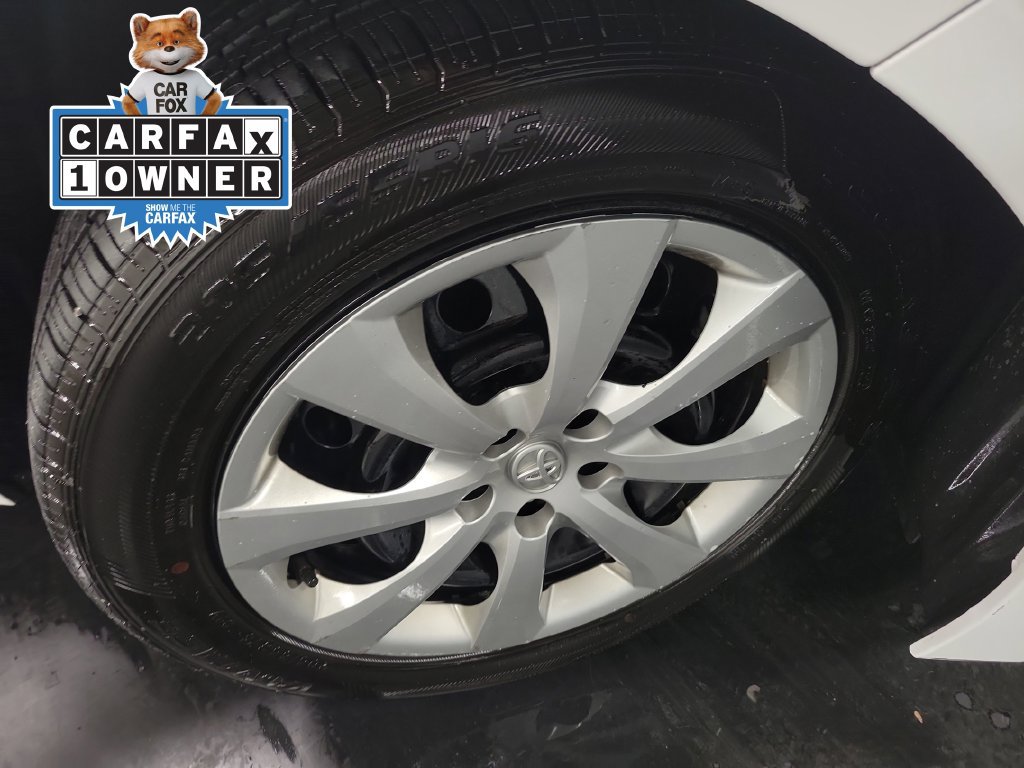 Used 2025 Toyota Corolla LE FWD image 10