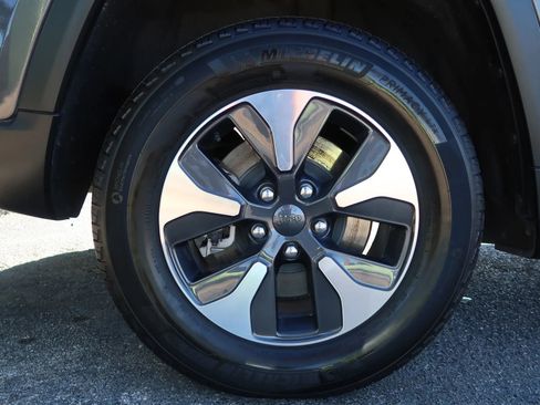 Used 2024 Jeep Grand Cherokee Limited 4xe image 59