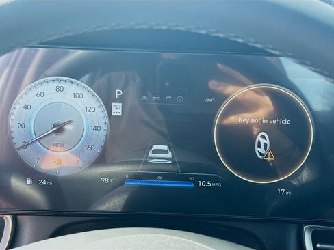 New 2026 Hyundai Elantra Limited FWD image 9