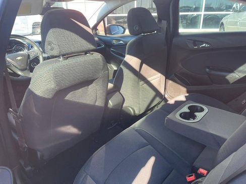 Used 2017 Chevrolet Cruze LT w/ Sun And Sound Package image 21