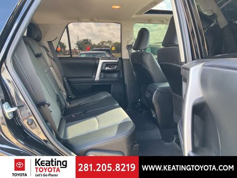 Used 2021 Toyota 4Runner SR5 Premium image 12
