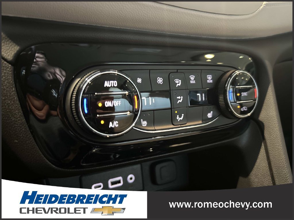Used 2023 Buick Encore GX Select FWD image 24