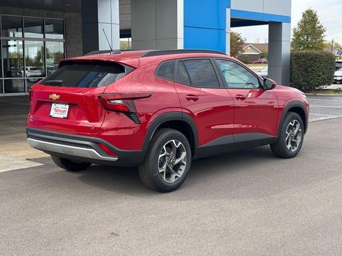 New 2026 Chevrolet Trax LT w/ Driver Confidence Package image 3