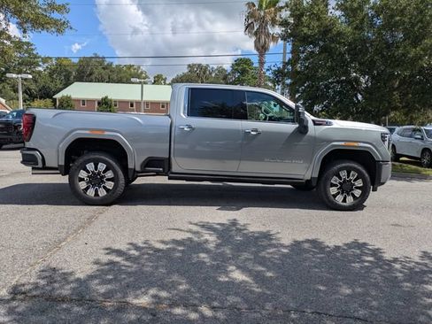 New 2026 GMC Sierra 2500 Denali w/ Denali Reserve Package AWD/4WD image 3