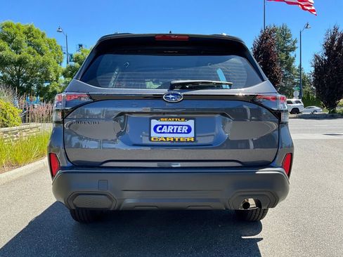New 2025 Subaru Forester Base image 7