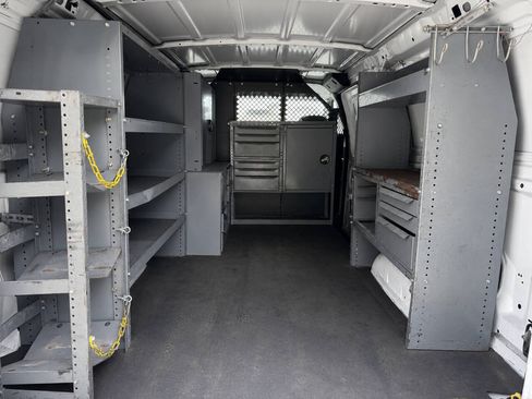 Used 2008 Ford E-250 and Econoline 250 RWD image 9