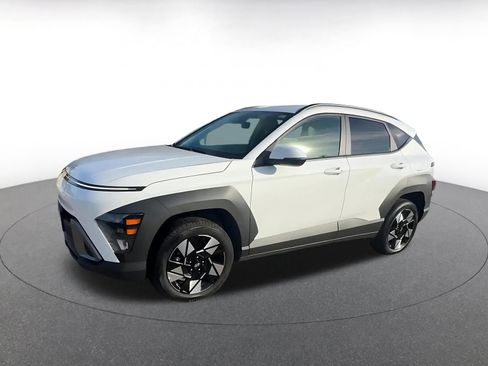 Used 2025 Hyundai Kona SEL image 7