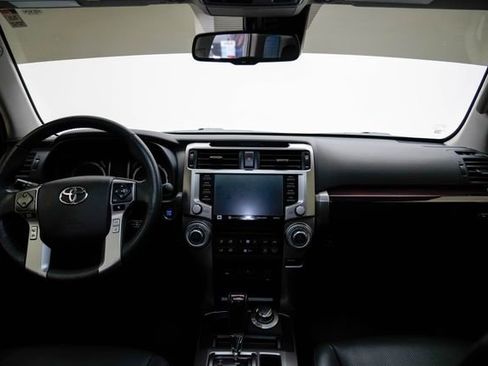 Used 2023 Toyota 4Runner Limited AWD/4WD image 18