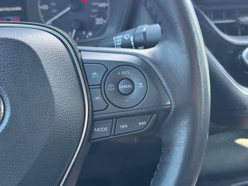 Used 2023 Toyota Corolla SE FWD image 25