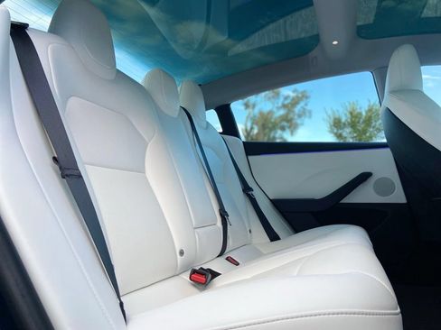 Used 2025 Tesla Model 3 Long Range RWD image 24