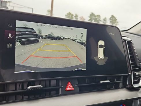 Used 2024 Kia Sportage EX image 23