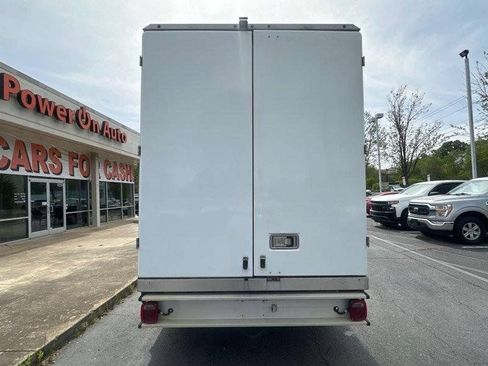 Used 2024 Ford E-350 and Econoline 350 Super Duty w/ Power Windows & Locks Group RWD image 4