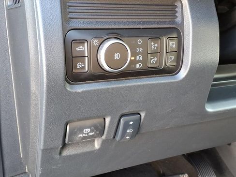 New 2026 Ford F250 Lariat w/ Black Appearance Package image 22