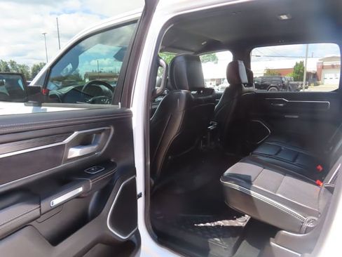 Used 2024 RAM 1500 Laramie AWD/4WD image 23