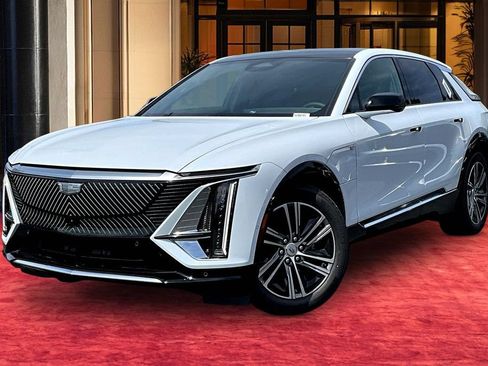 New 2026 Cadillac Lyriq Luxury w/ LPO, Floor Liner Package RWD image 1