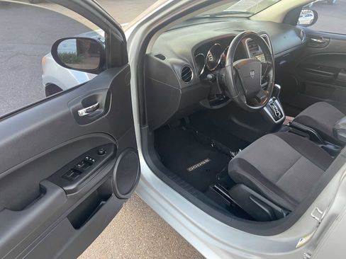 Used 2010 Dodge Caliber Heat w/ Premium Sound Group image 16