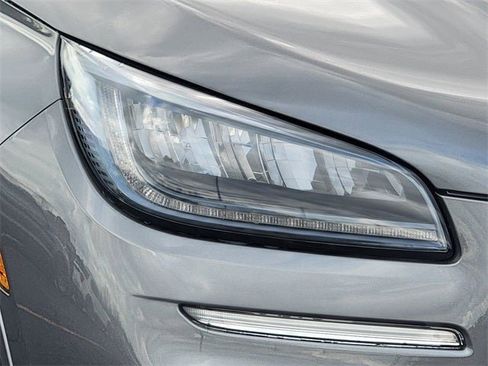 New 2026 Lincoln Corsair Premiere image 16