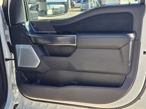 New 2026 Ford F350 Platinum w/ FX4 Off-Road Package image 4