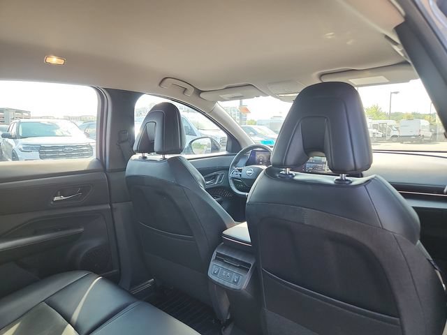 Used 2024 Nissan Ariya AWD image 27