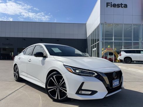 Certified 2022 Nissan Sentra SR w/ SR Premium Package image 1