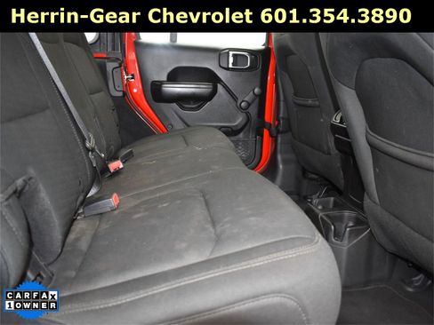 Used 2018 Jeep Wrangler Unlimited Sport image 21