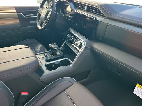 New 2026 GMC Sierra 1500 Denali w/ Denali Reserve Package AWD/4WD image 13