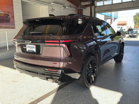 New 2026 Chevrolet Traverse RS w/ LPO, Floor Liner Package image 9